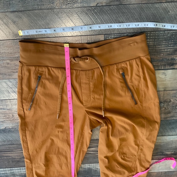 Athleta Trekkie North Jogger, Cattail Brown Sz 4 - Picture 7 of 8
